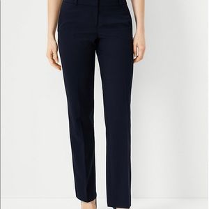 Ann Taylor Seasonless Stretch Straight Leg Pants Navy 2P Excellent Condition